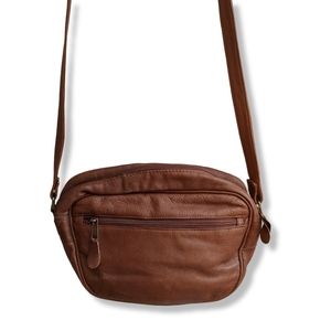 Vintage Boss Message or crossbody bag natural leather